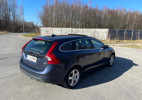 Volvo V60 cena 31900 przebieg: 205000, rok produkcji 2010 z Częstochowa małe 497